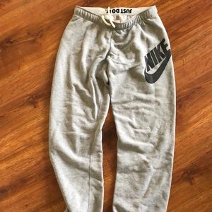 Nike Sweatpants